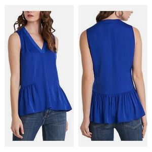 NWT Vince Camuto Top - XXS